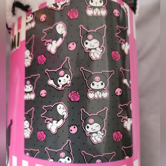 SANRIO-KUROMI Roses R Cute 2pc Travel CLOUD Pillow & matching Silk Touch Throw. - Picture 2 of 6